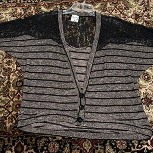 Star Scene Los Angeles Vintage Taupe & Black Lace Batwing Top Size Small